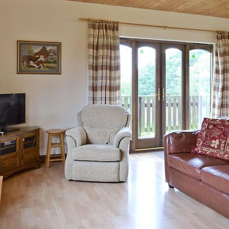 Woodside Lodge - Hw7520 Penybont Exterior foto